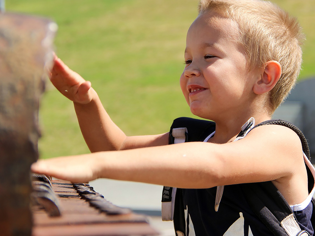 音楽のレッスンは発達障害の子の脳にもよい