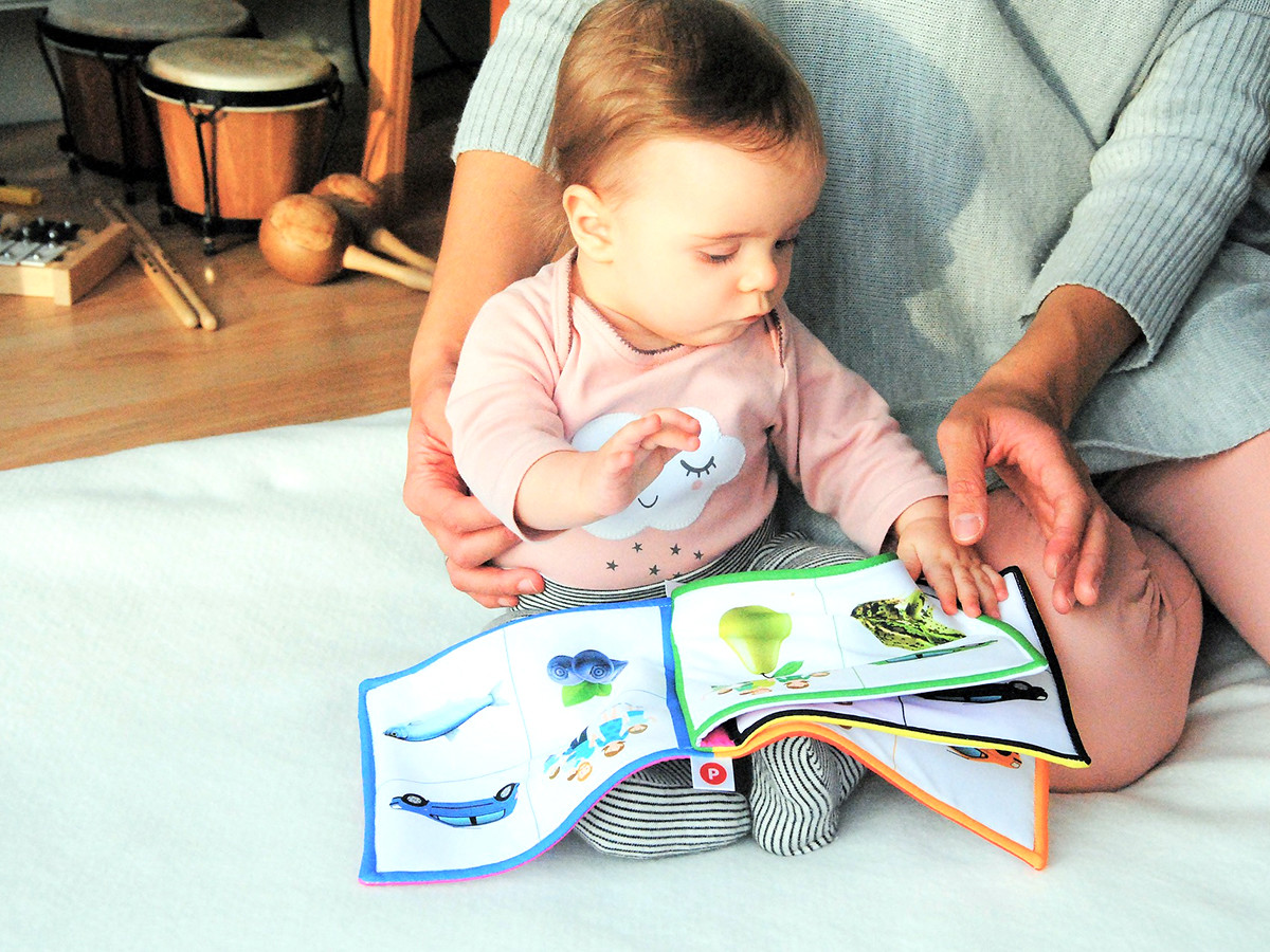 読み聞かせをすることは発達障害の子にもやはりよいという研究