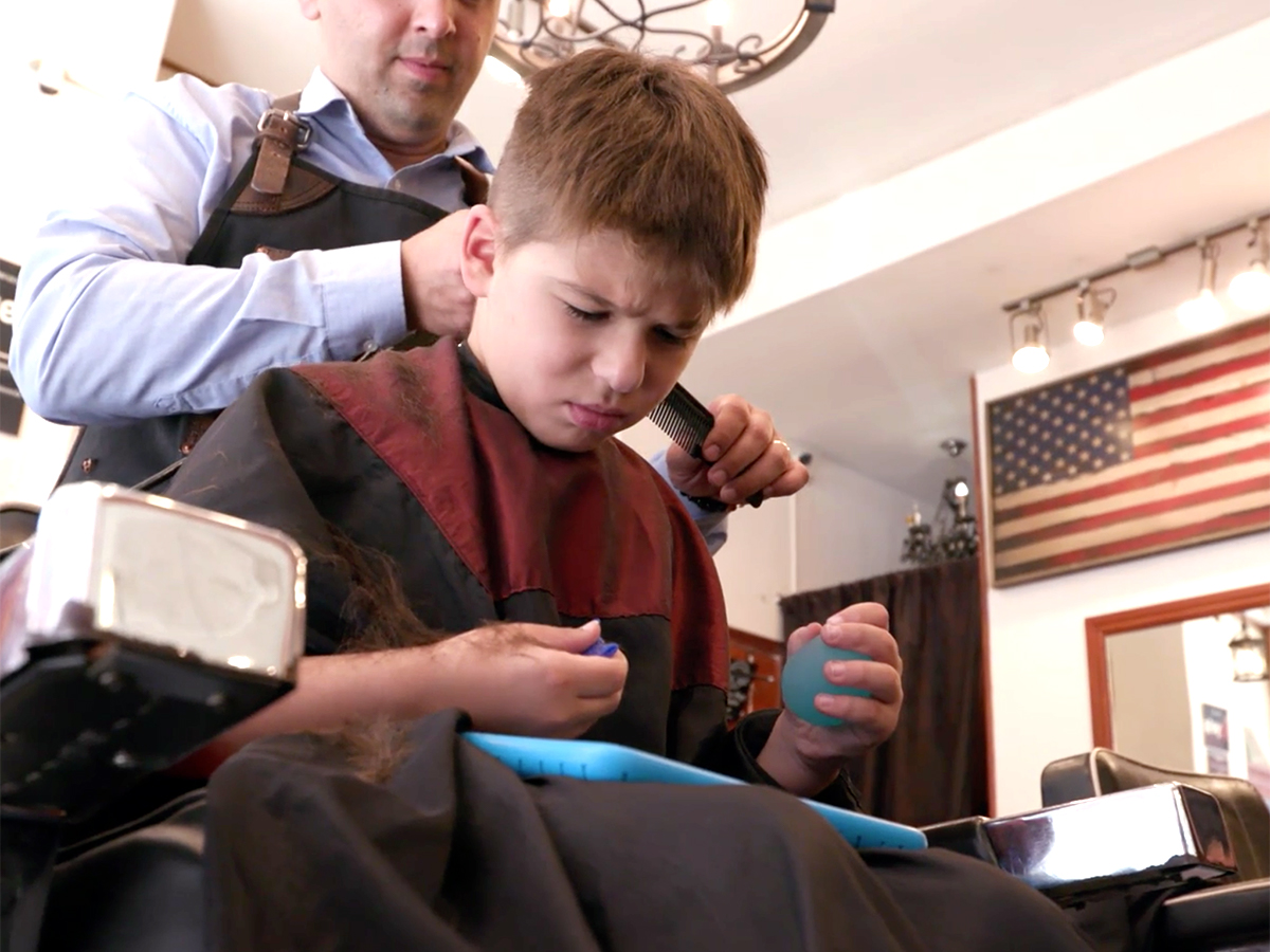自閉症の人たちへの対応で認定を受けている感覚に優しい理髪店