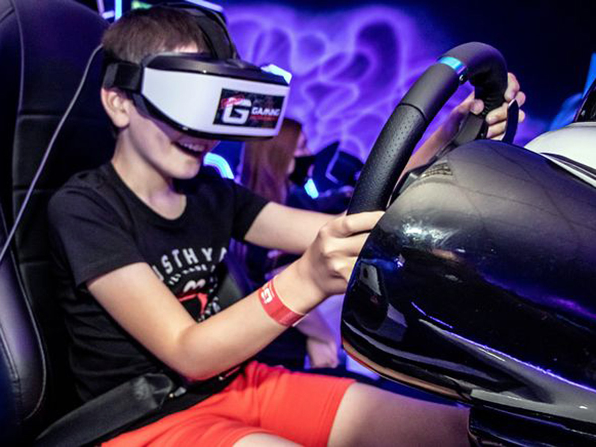 発達障害の子と家族に喜ばれるVRゲームセンターでの取り組み