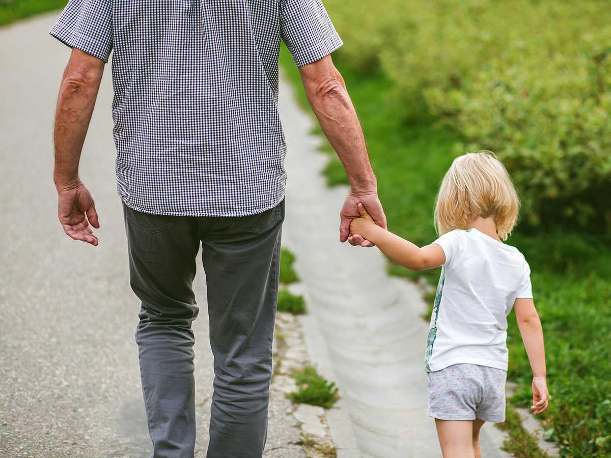 自閉症の子のそばにいれば視線をキャッチでき、より理解できる