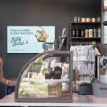 知的障害と向き合う若者たちに仕事と仲間を届けるカフェ開店